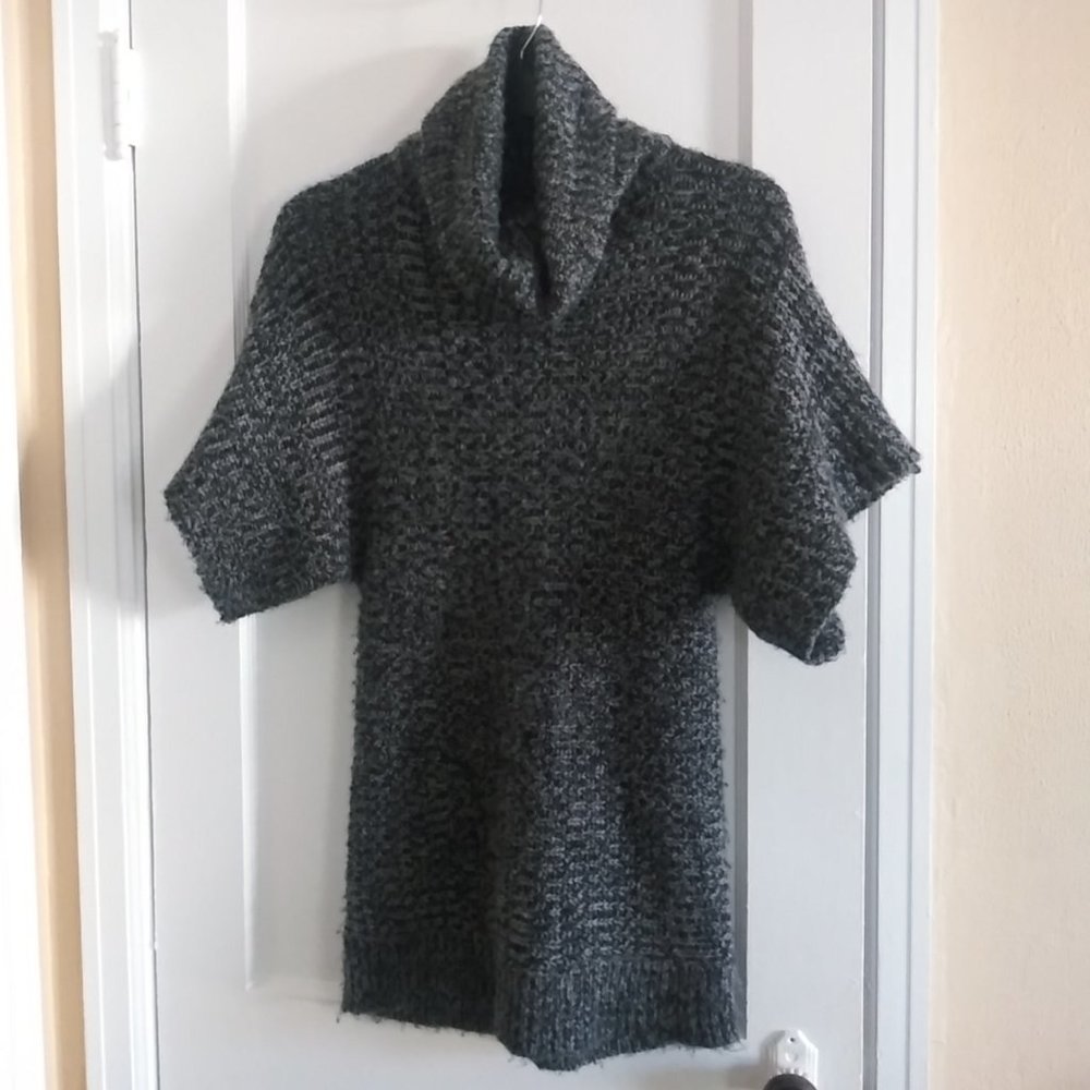 𝅺DOTS turtleneck Nit Sweaters Gray & Black